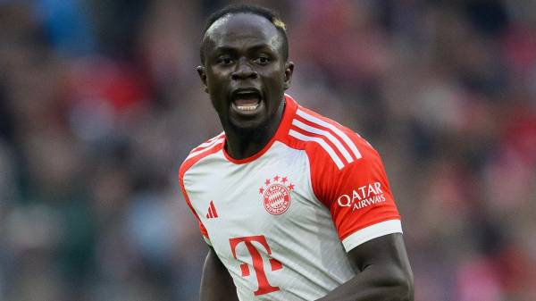 Liverpools store spiss Sadio Mané velger å slutte seg til Al Nassr